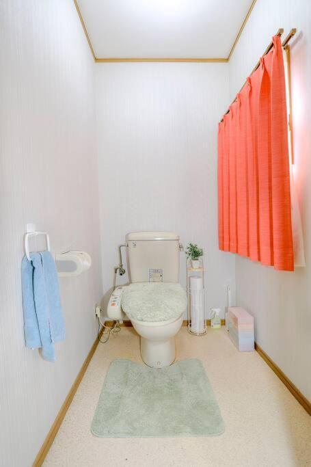 شقة 鶴橋駅徒歩2分 トイレ浴室複数あり3階建て一軒家車庫付き أوساكا المظهر الخارجي الصورة