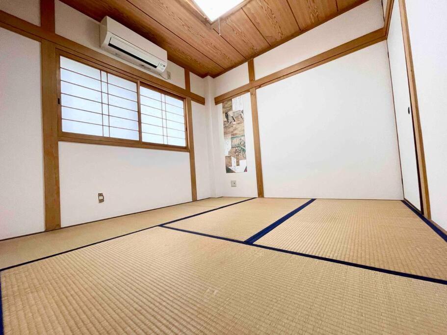 شقة 鶴橋駅徒歩2分 トイレ浴室複数あり3階建て一軒家車庫付き أوساكا المظهر الخارجي الصورة